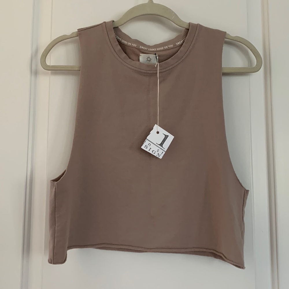 Offline  AE Muscle Tee - blush x small